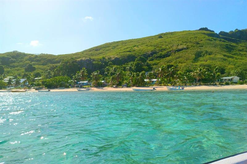 Vodafone ATH Foundation’s Red Alert Pack Distribution Supports Yaro Village Recovery from Cyclone Yasa Vodafone ATH Foundation’s Red Alert Pack Distribution Supports Yaro Village Recovery from Cyclone Yasa